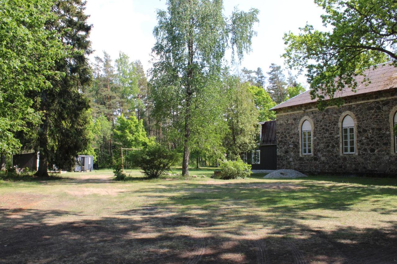Uki Puhkekuela Hotel Pärnu Exterior foto